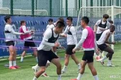 B体育体育课程-巴勒莫客场失利，球迷呼吁团结备战的简单介绍