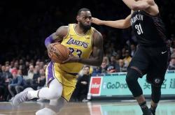 B体育体育培训-包含火箭球队内部处境尴尬，管理团队急需调整策略的词条