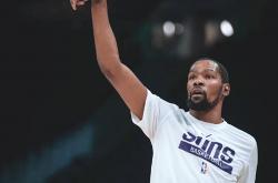 B体育体育app下载地址-包含雄鹿险胜奇才，继续豪取八连胜的词条