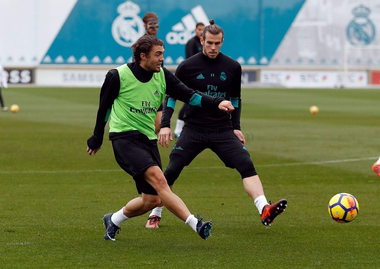 关于马拉加中场因受伤将缺席接下来的比赛的信息 关于马拉加中场因受伤将缺席接下来的比赛的信息