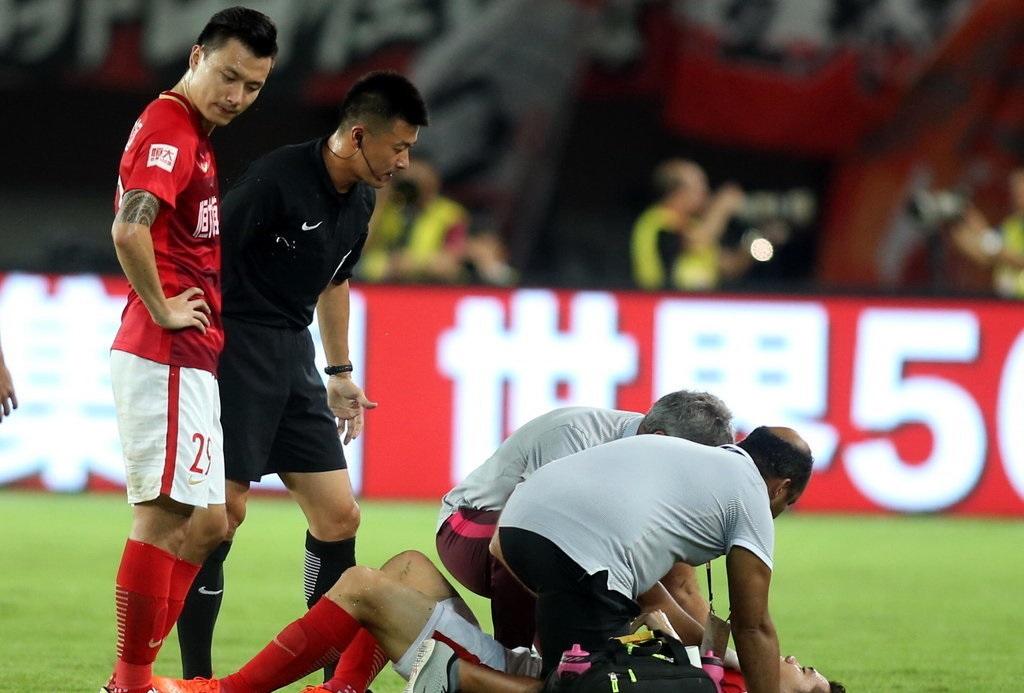 关于马拉加中场因受伤将缺席接下来的比赛的信息 关于马拉加中场因受伤将缺席接下来的比赛的信息