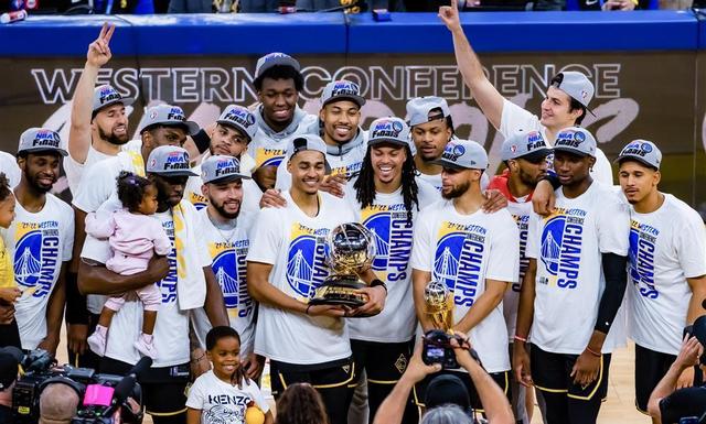 鹈鹕队年轻球员表现出色，带领球队赢得比赛的简单介绍