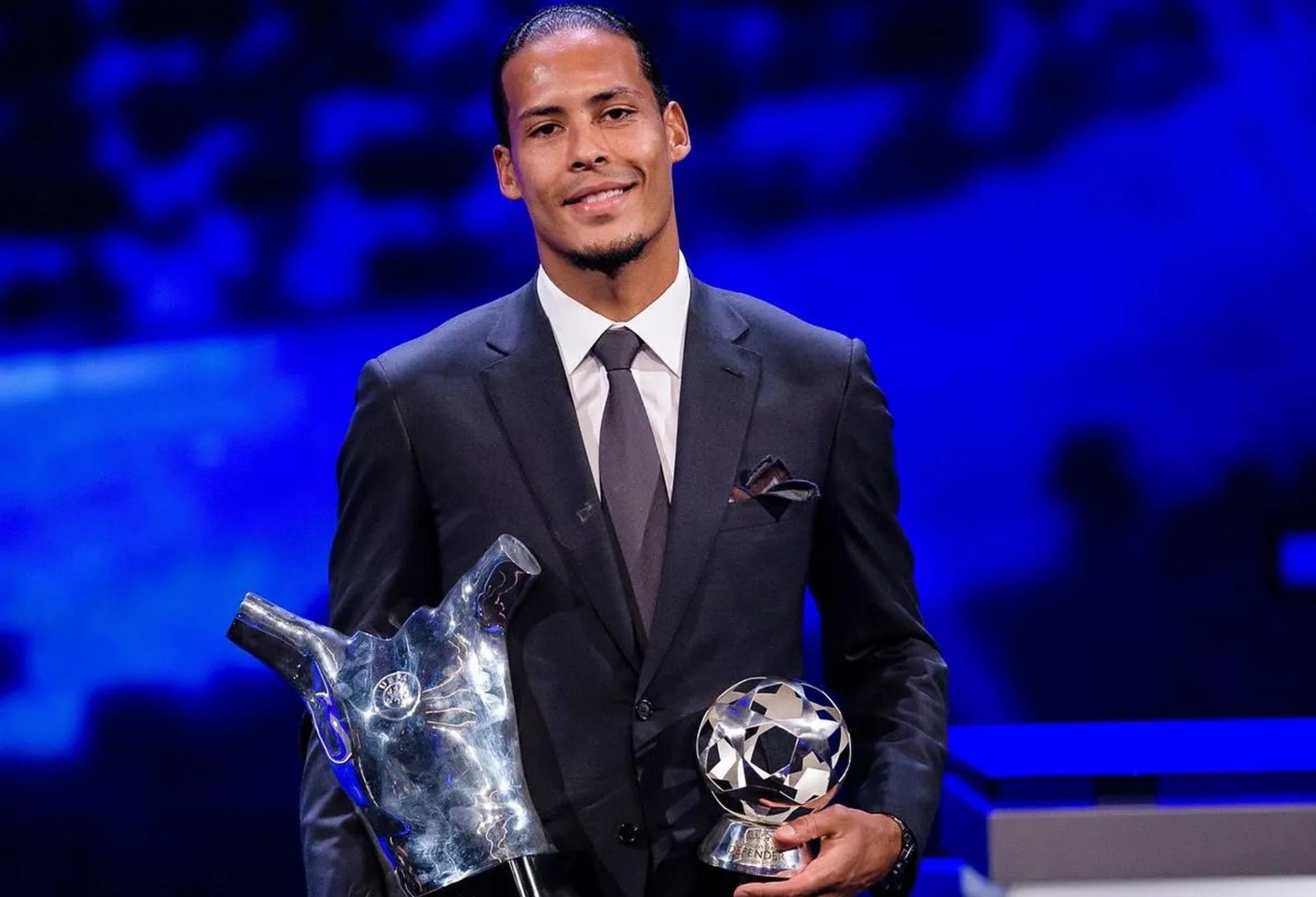 利物浦主教练确认范迪克受伤情况的简单介绍 利物浦主教练确认范迪克受伤情况的简单介绍