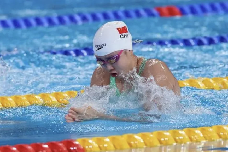游泳蛙泳：中国选手创造新记录