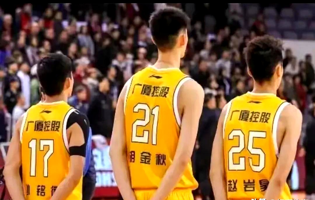 广厦队和对手战成平局,难分胜负 广厦队和对手战成平局,难分胜负