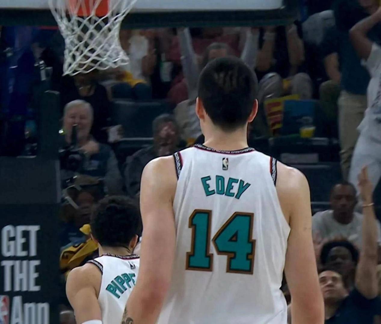 灰熊客场击败黄蜂，莫兰特36分砍爆