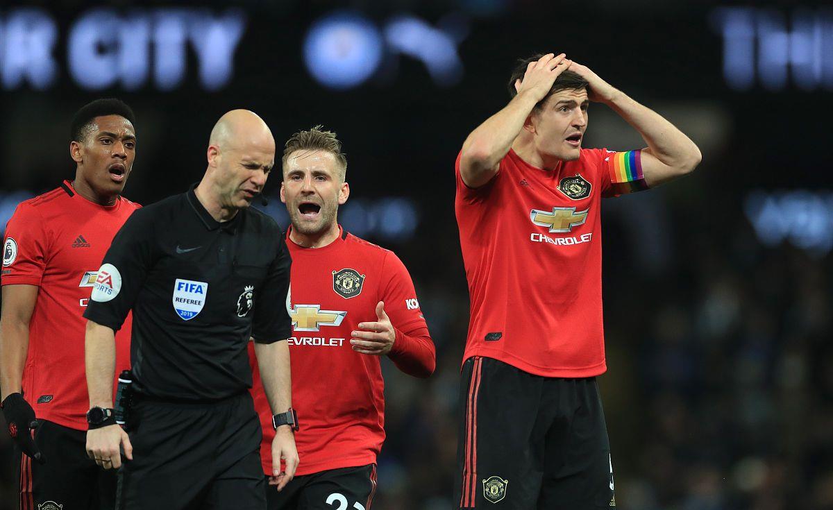 曼联将迎战哈德斯菲尔德,谁能笑到最后? 曼联将迎战哈德斯菲尔德,谁能笑到最后?