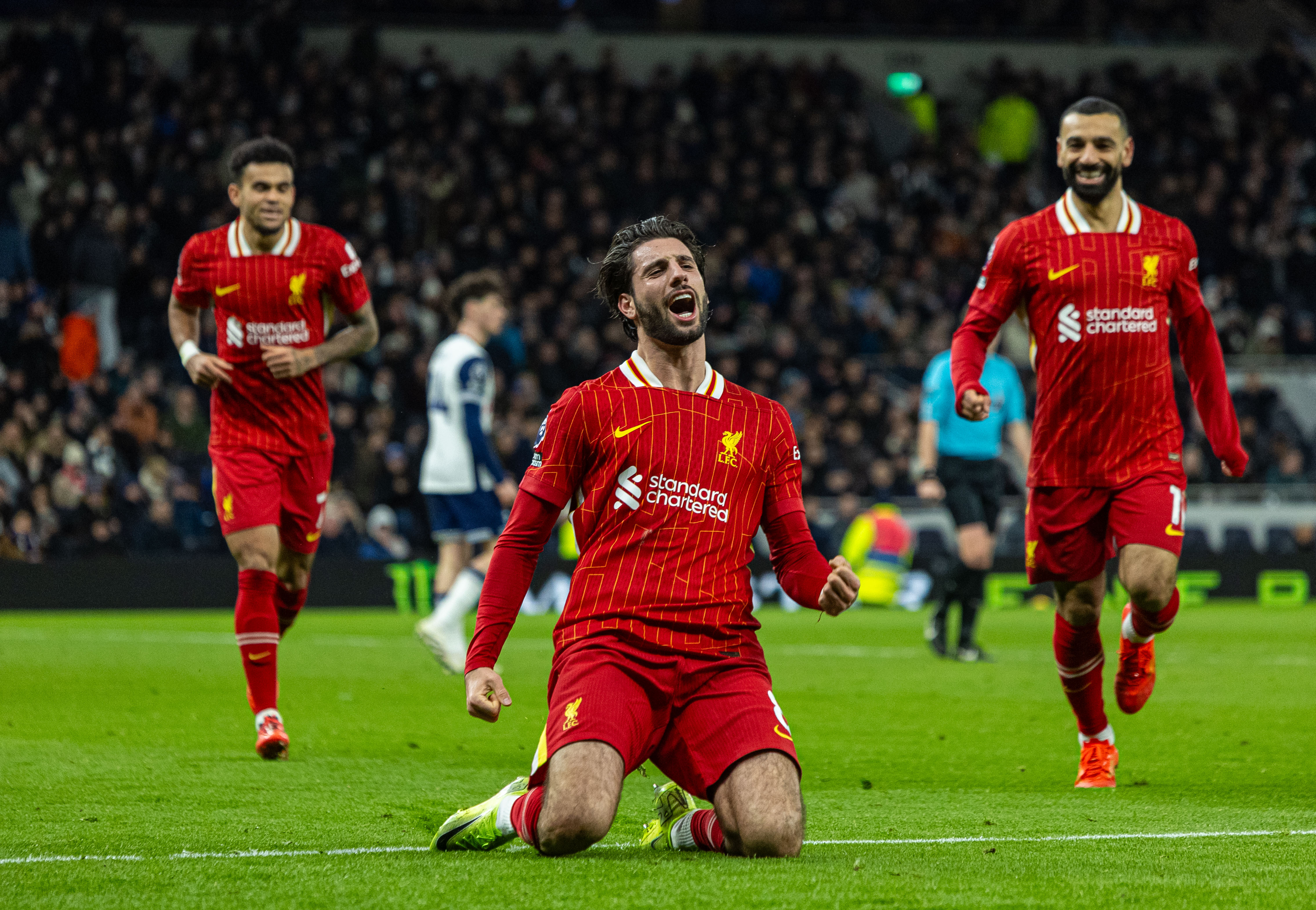 包含热刺3-1击败南安普敦,取得胜利的词条 包含热刺3-1击败南安普敦,取得胜利的词条