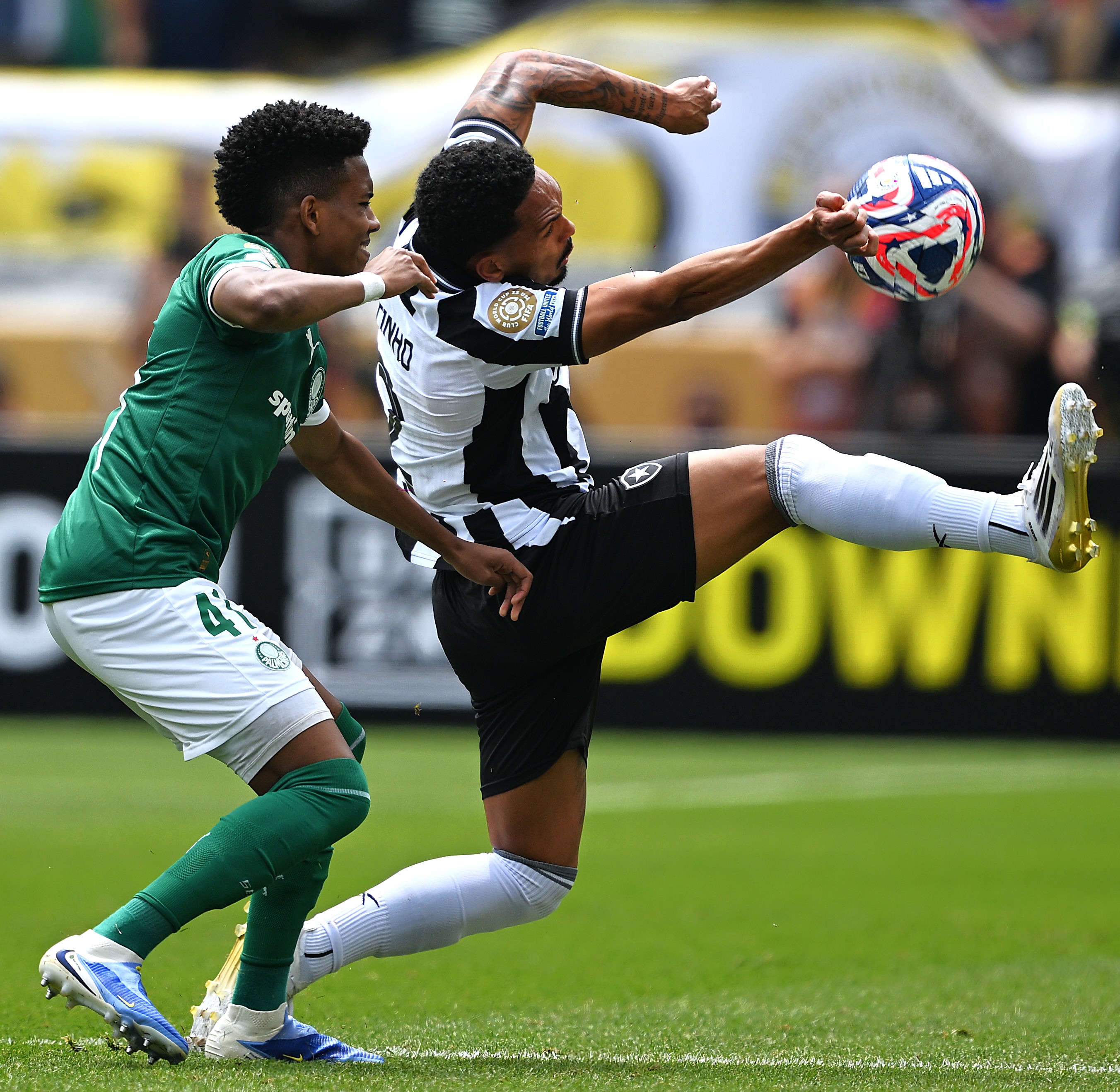 关于帕尔梅拉斯客场击败对手，豪取胜利的信息