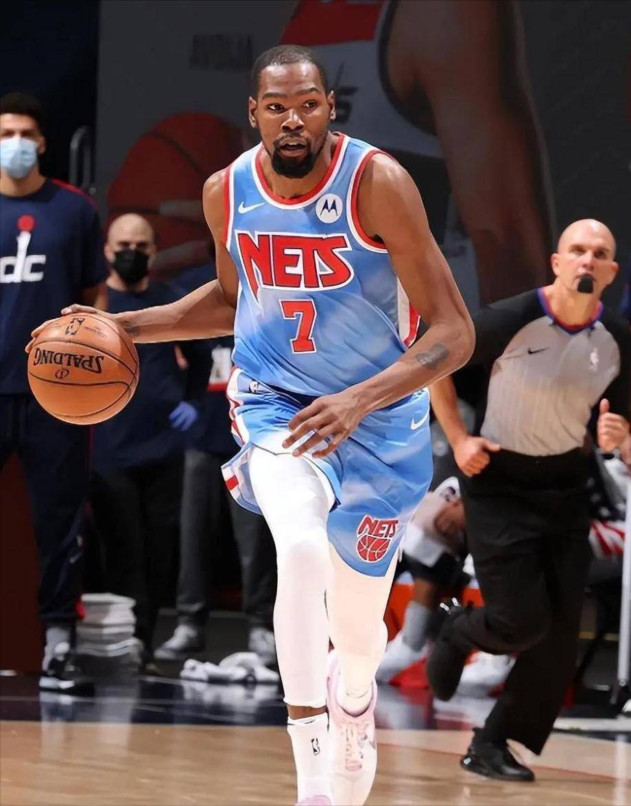 篮网主场取胜，杜兰特砍下30+表现稳定